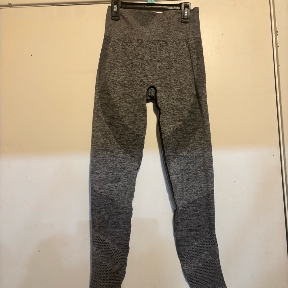 Seamless Size Small PINK VICTORIAS SECRET Yoga Leggings